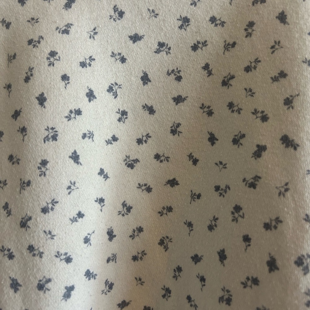 Hippie Rose White and Blue Patterned Sweater - Picture 2 of 3